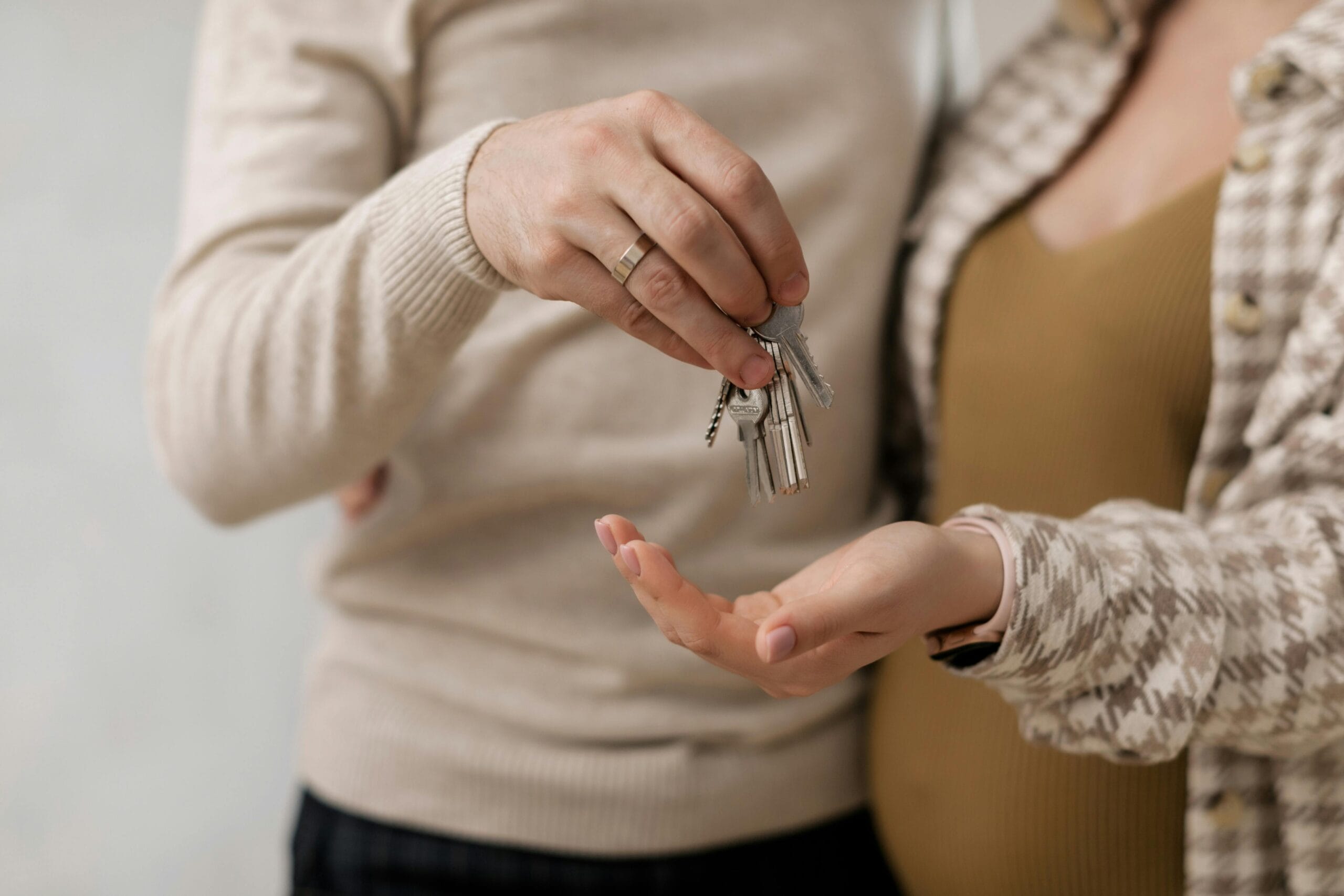 The Homebuyer’s Checklist: What To Look For During A Home Tour The Homebuyer’s Checklist: What To Look For During A Home Tour